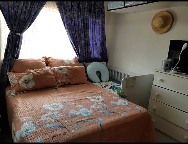 2 BEDROOM FLAT FOR SALE IN VEREENIGING CENTRAL
